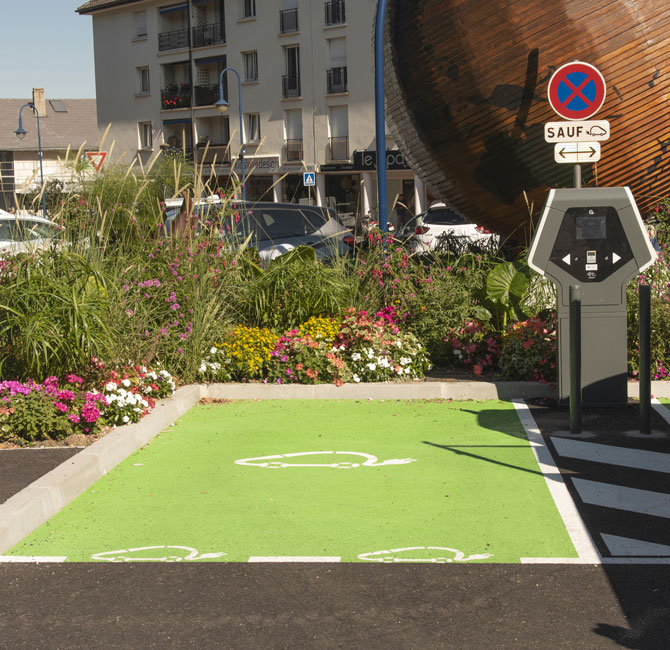 marquage-place-rechargement-voiture-electrique-signaux-girod marquage-place-rechargement-voiture-electrique-signaux-girod